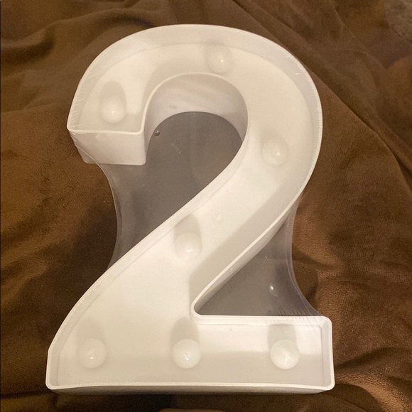 White LED Number 9 and 2 Light - Picture 5 of 6